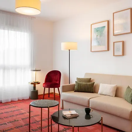 Lägenhetshotell Residhome Quai D'ivry 3*